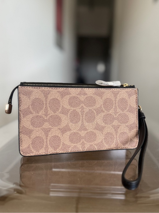 Coach Foldover Wristlet: Handbags: Amazon.com Coach Two-Tone Foldover Wristlet in Tan and Brown